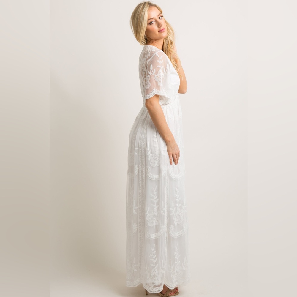 Elegant Cream Lace Maxi Dress size medium - Picture 3 of 12